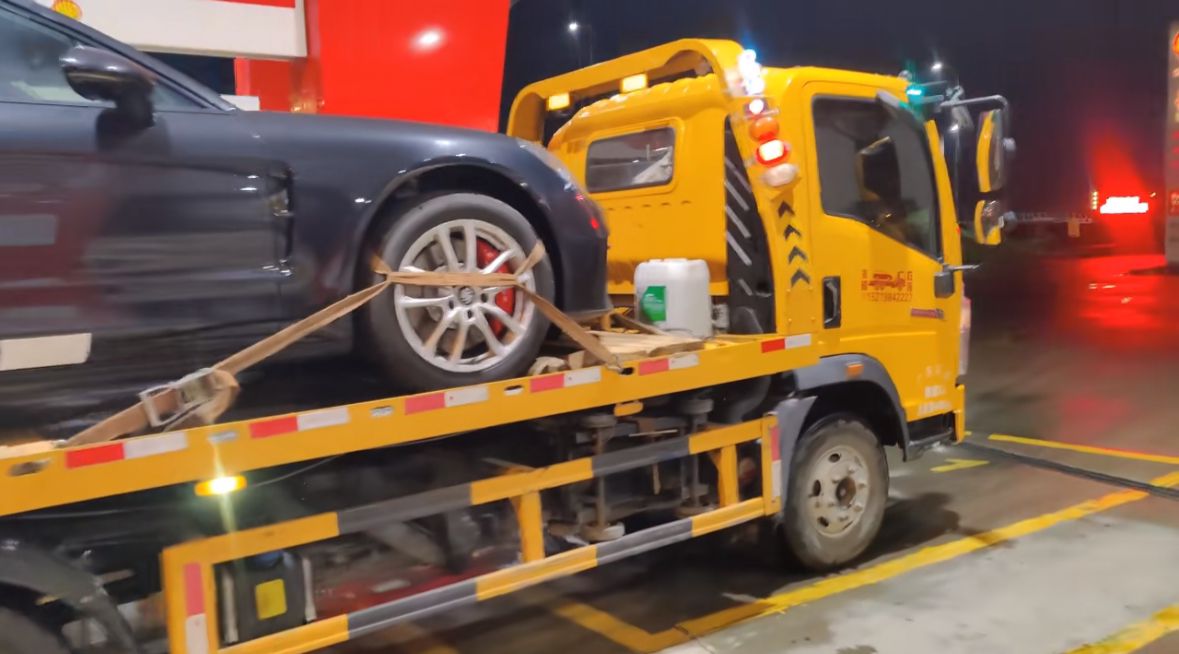 烟台行车途中遇到突发状况该如何呼叫道路救援？